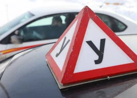 Россиянам разрешили с марта дистанционно учиться в автошколах