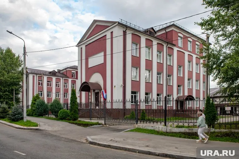 Школа №12 не осталась без директора