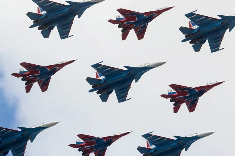 Репетиция воздушной части парада. Москва