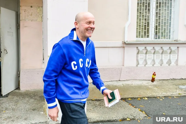 Олег Колесников отправился на фронт