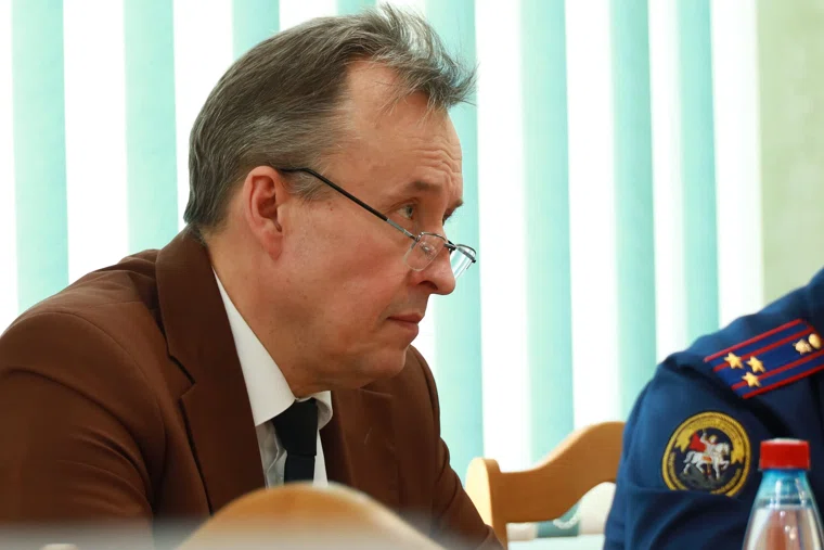 Мэр Алексей Новоселов провел личный прием жителей Щучанского округа, чтобы решить их проблемы