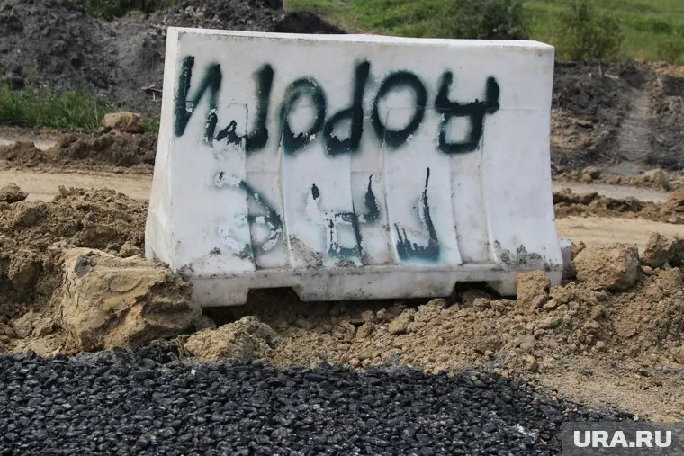 Из-за отсрочки тендера дорожные строители не смогут уложиться в сроки без нарушений