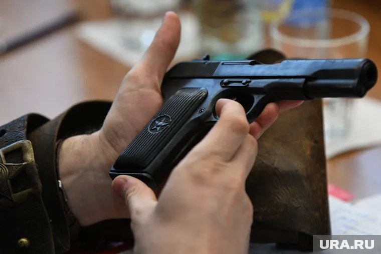 Нападавшего остановила его жена, ударив пощечиной