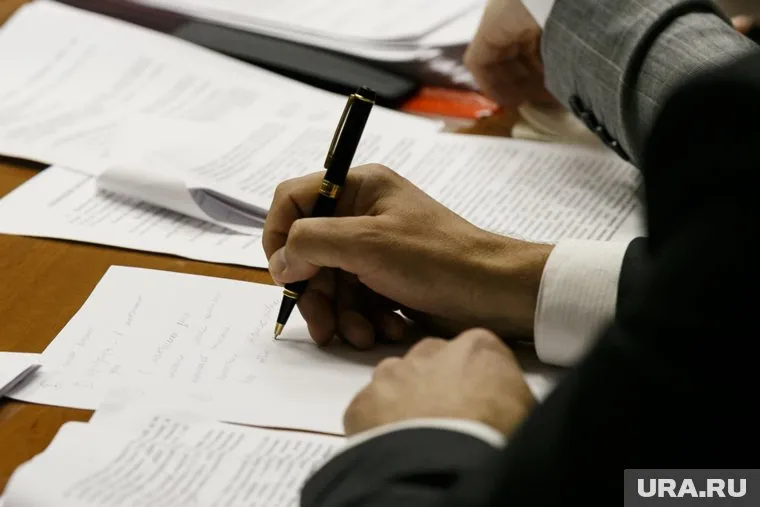 До 3 сентября генерал-майору Ивану Попову и его адвокату необходимо ознакомиться с материалами уголовного дела