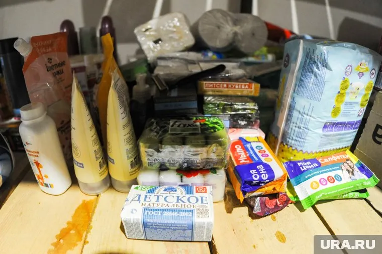 Гуманитарную помощь с самым необходимым доставят беженцам из Донбасса