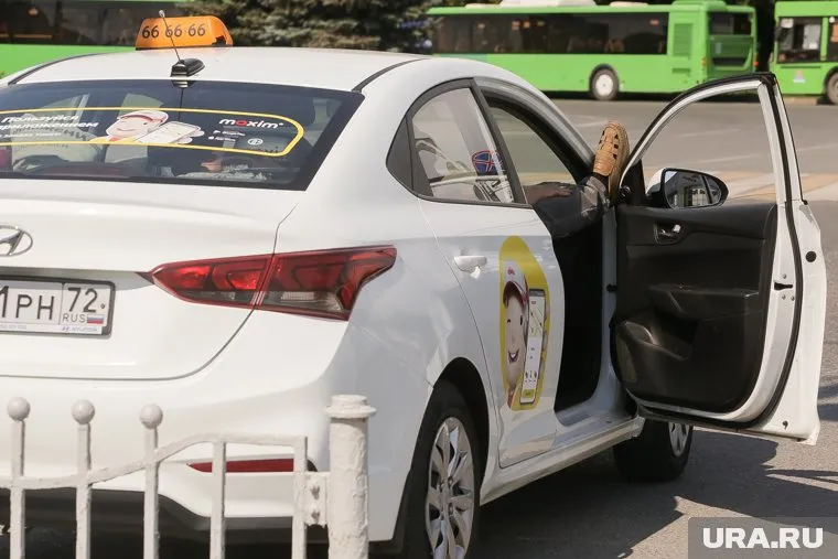 С 1 сентября 2023 года для работы в такси потребуется разрешение