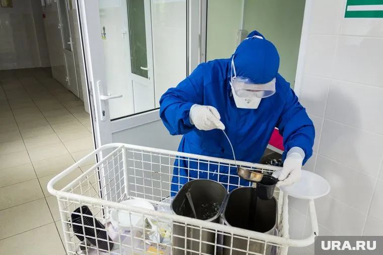 Компания-подрядчик поставляла в больницу просроченную еду