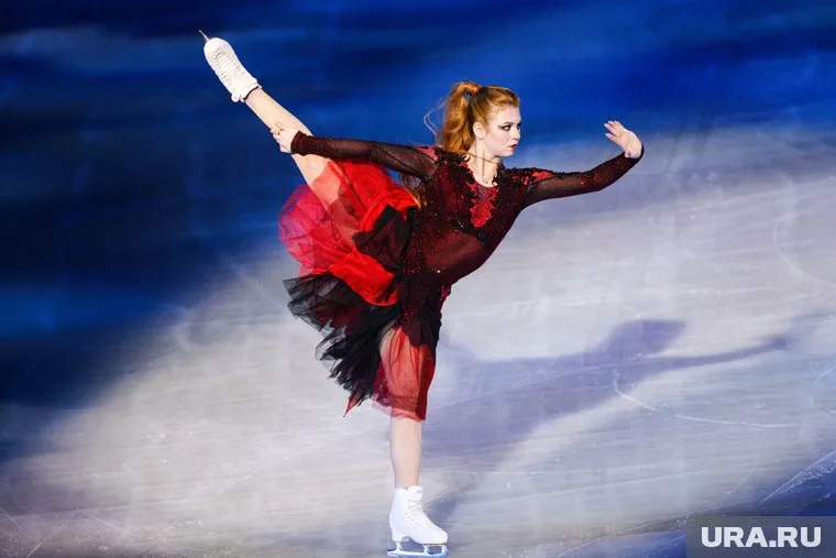 Трусова выписалась из роддома после рождения сына