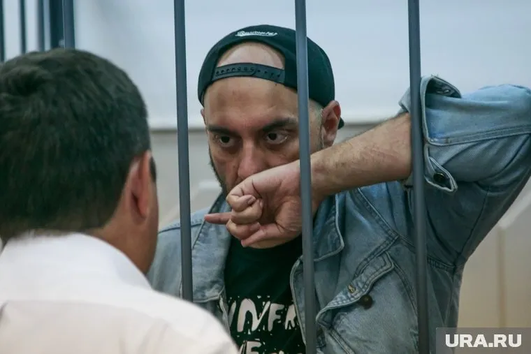 Суд арестовал квартиру и машину Кирилла Серебренникова