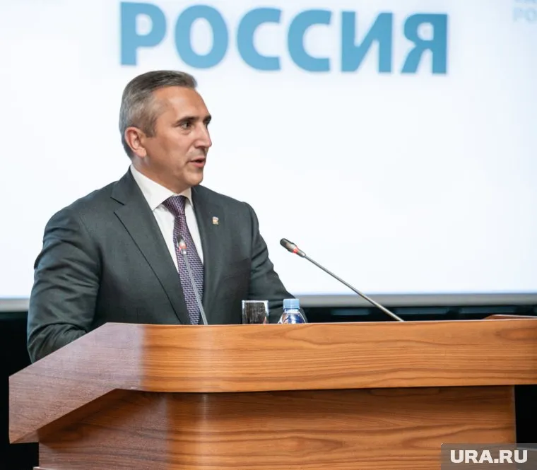 Александр Моор заручился поддержкой единороссов ЯНАО на встрече в Новом Уренгое