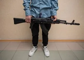 Полиция задержала подростка, устроившего стрельбу возле школы