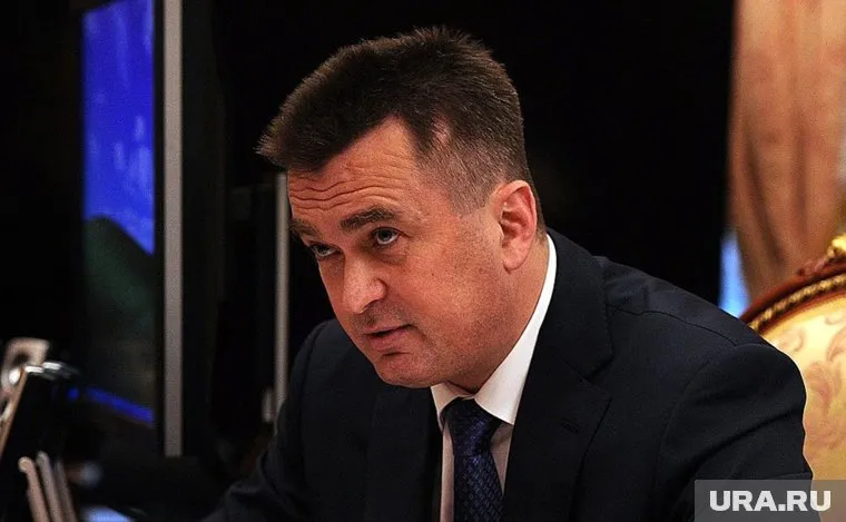Губернатор решил наказать дерзкого активиста