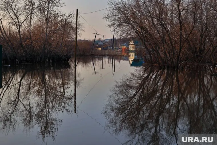 Дамбу в Орске прорвало 5 апреля