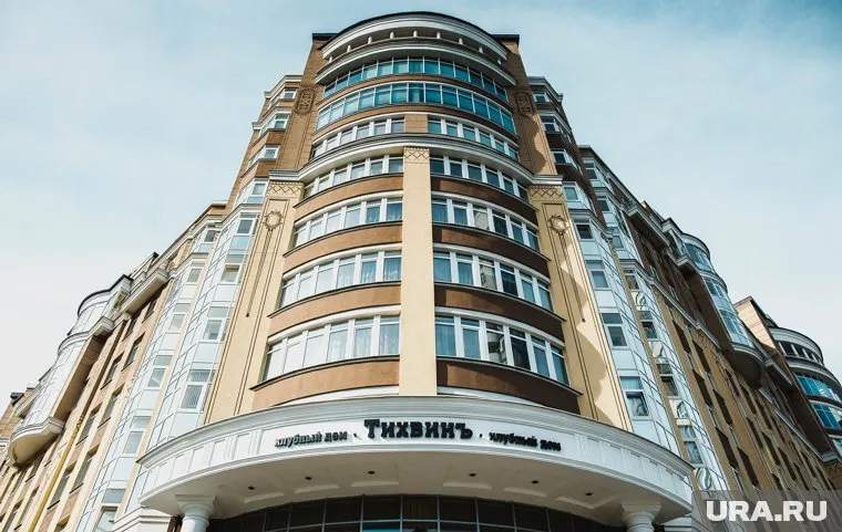 Квартира, указанная в материалах суда, находится в «Тихвине»