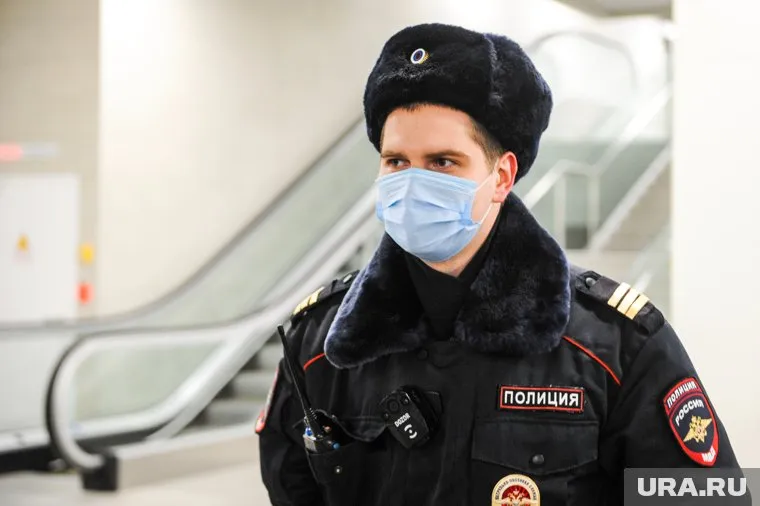 Полицейские оформили административный протокол на нарушителя