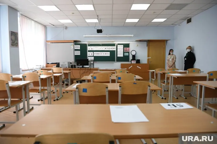 У школьников с 1 по 4 класс отменили занятия из-за холодов