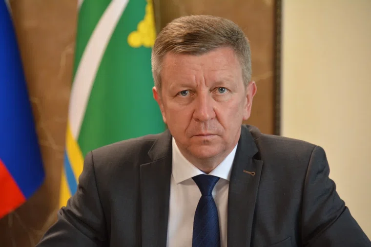 Источник в правоохранительных органах уточнил, что проверочные мероприятия проводятся в отношении главы Крымского района