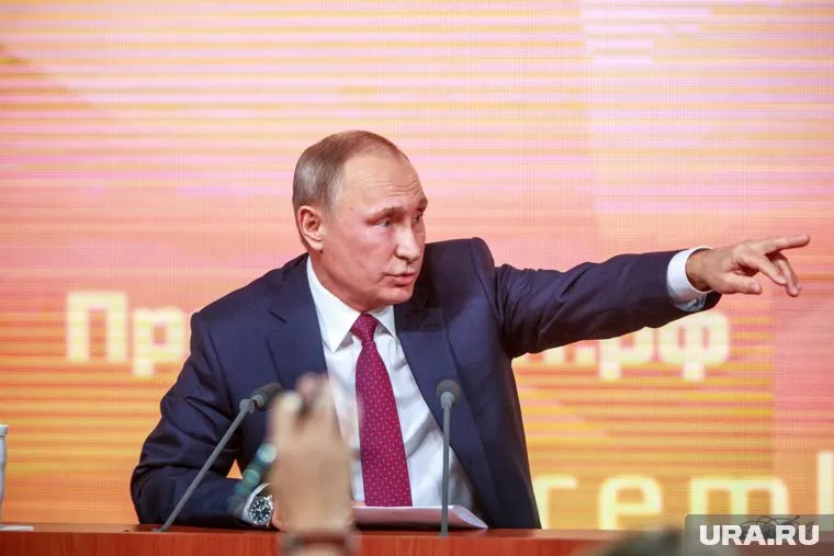 В ближайшие дни президент определится со своими представителями в федеральных округах