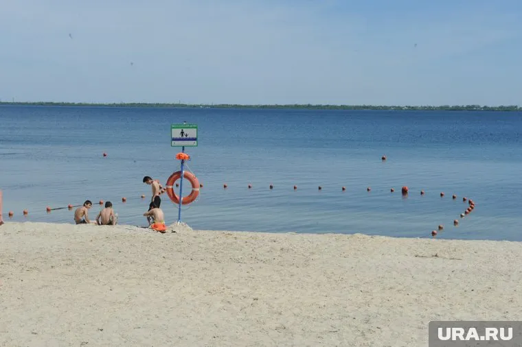 Официально пляжи закроются с первым днем осени 