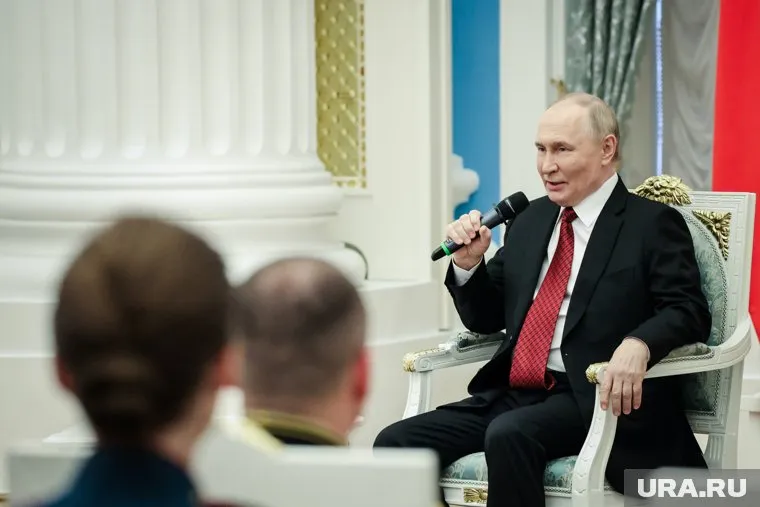 Путин и участники "Времени героев" прокричали троекратное "ура" в честь бойцов СВО