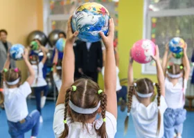 Тайм-менеджмент и персональное меню: чем удивляют детские сады для детей-богачей