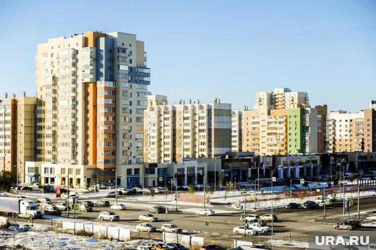 В Калининском районе жилье продавалось по 100 тысяч 150 рублей за квадратный метр