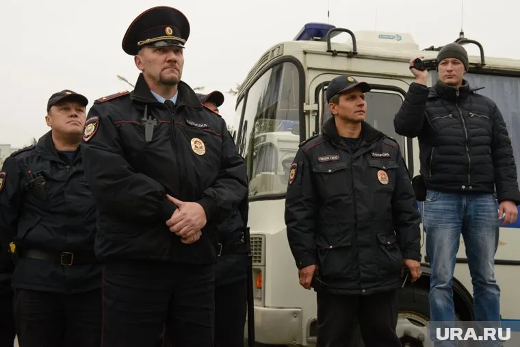 Российской полиции приходится работать без выходных и отпусков