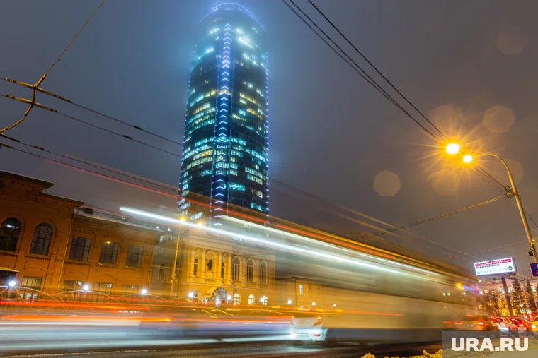 Согласилась ли девушка - неизвестно