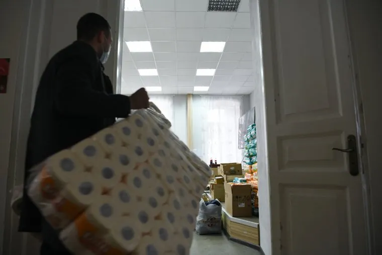 Пункт сбора гуманитарной помощи для беженцев с ЛДНР. Екатеринбург