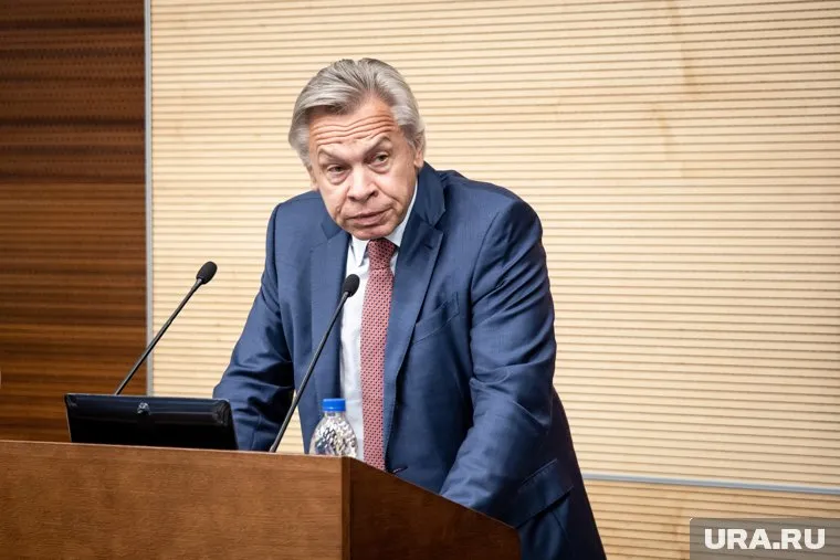 Германия стремится минимизировать контакты с Россией, но продолжать покупать у нее ресурсы, заявил Алексей Пушков