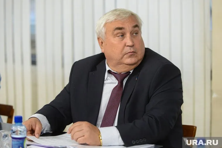 Виктор Лукьянов сдаст должность первому заму