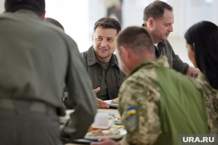 Президент Украины Зеленский объявил о призыве в войска резервистов