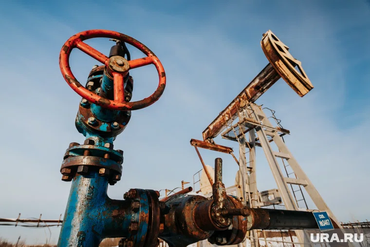 Станки-качалки, буровые и «Мерседесы» продают нефтяные компании ХМАО