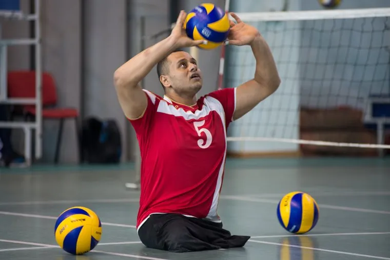 Тренировка паралимпийцев по волейболу. ДИВС. Екатеринбург, паралимпиец, волейбол, сборная египта