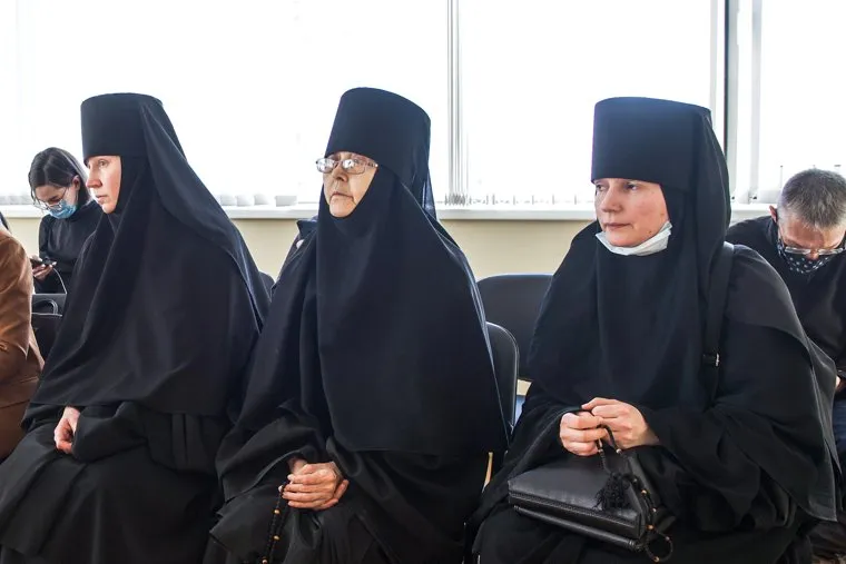 Заседание по делу об имуществе обители Среднеуральского женского монастыря в Арбитражном суде Свердловской области. Екатеринбург