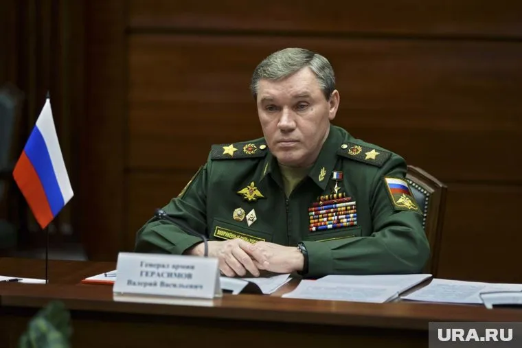 Герасимов отметил, что на текущий момент саперы занимаются разминированием курского приграничья