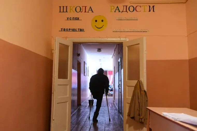 Работа волонтеров с беженцами из Украины в Новоазовске и селах ДНР. Новоазовск