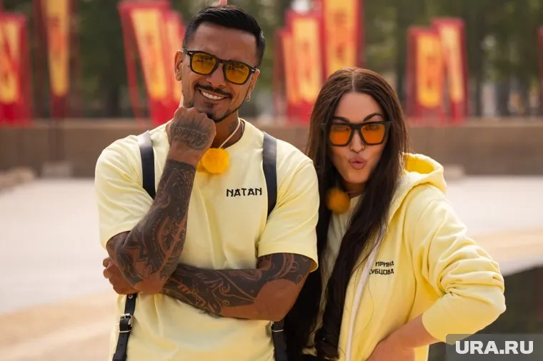 Певец Натан и певица Ирина Дубцова на шоу «Сокровища императора» 