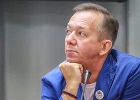 Экс-директору Тюменского драмтеатра Осинцеву отказали в переносе суда в другой регион