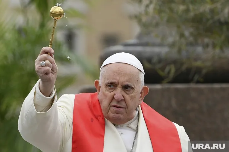 Папа Римский Франциск призвал к перемирию на Украине на время праздников