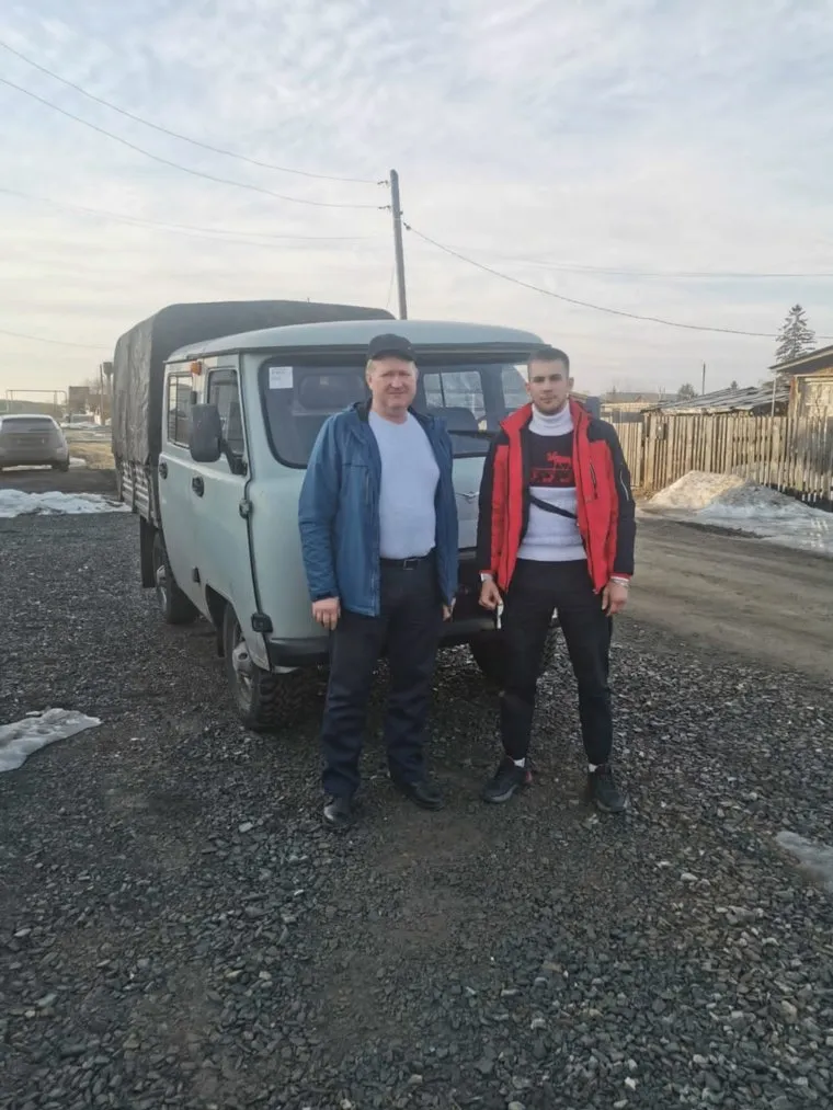 Отправка УАЗ в зону СВО