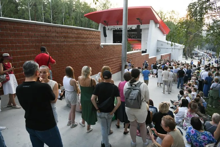 Открытие летнего театра в ЦПКиО им. Маяковского. Екатеринбург