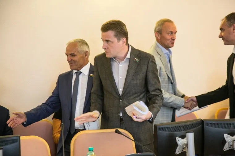 Заседание комитет тюменской областной думы по бюджету налогам и финансам. Тюмень, чемезов олег, горицкий дмитрий, бабин николай