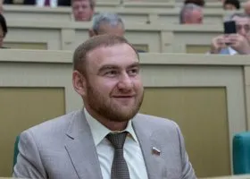 Суд арестовал имущество сенатора Арашукова по делу о многомиллиардном мошенничестве
