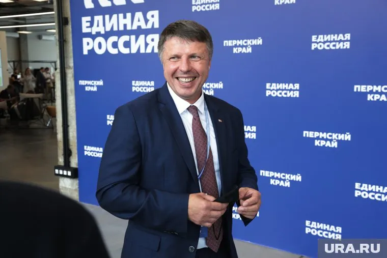 Борисовец с 2011 года руководит фракцией ЕР