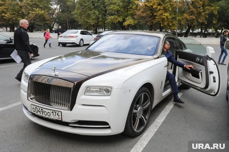 Александр Аристов после аварии пересел на новый Rolls-Royce