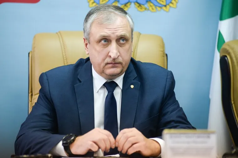 Пресс-конференция итогах деятельности департаментапромышленности,транспорта, связи иэнергетики Курганскойобласти. Курган, константинов александр