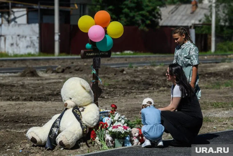 1 августа, в годовщину трагедии, Елена скорбела по погибшим