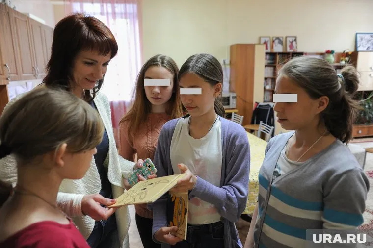 Подобных учреждений в России больше нет: в других регионах сироты с ВИЧ разбросаны по разным детдомам