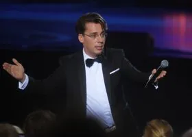 Галкина* могут посадить в Израиле за размахивание украинским флагом